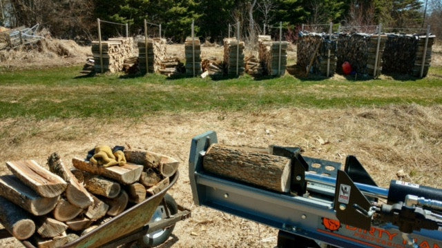 SPLITTING FIREWOOD